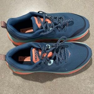 HOKA Challenger ATR 6